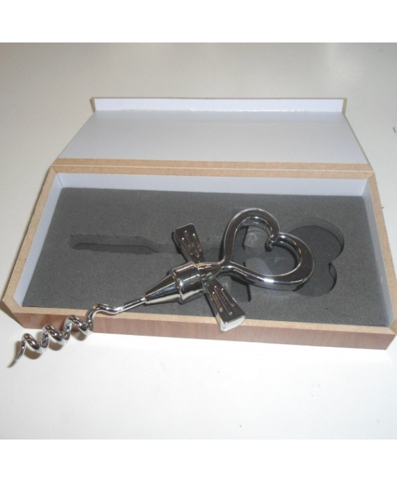 Abridor vino corazón