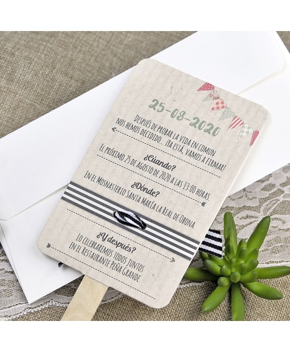 Invitación de boda corazón flores