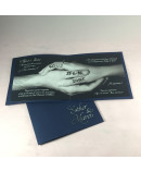Invitacion de Boda nombres laser portada azul oscuro interior manos