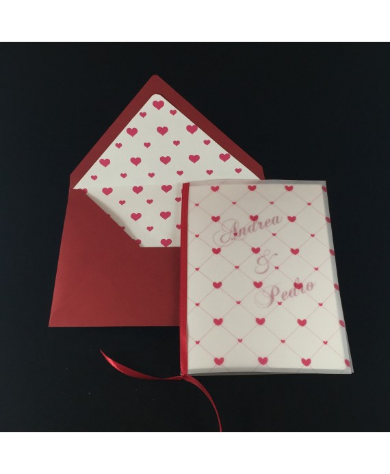 Invitacion de Boda papel vegetal corazones rojos portada