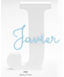 Inicial madera lacada blanca con nombre metacrilato celeste personalizado