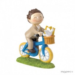 Figura pastel niño Comunión en bici