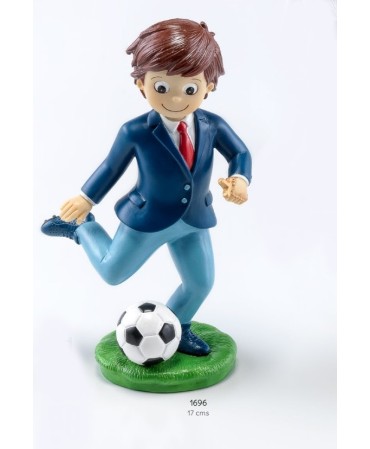 Niño Comunión con Traje y Balón de Fútbol 🎩✨