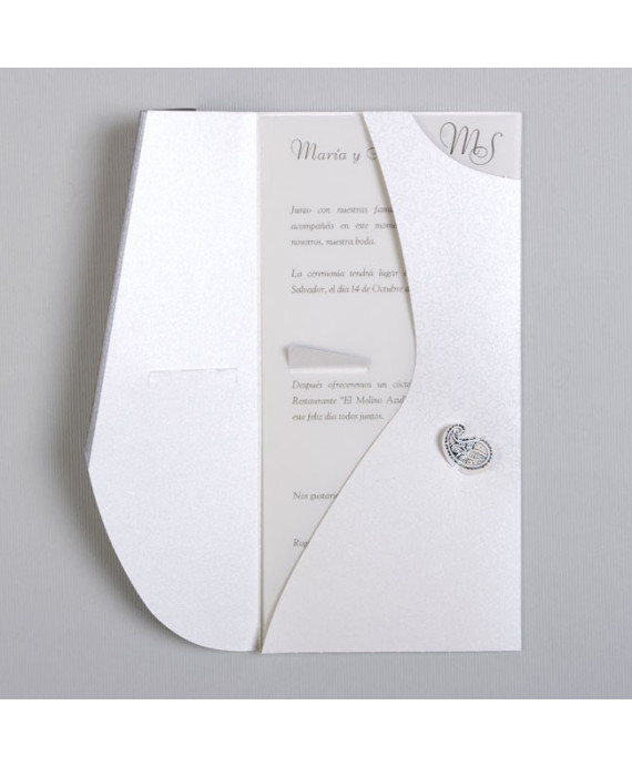 Invitación de boda sobre diverso