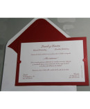 Invitación de boda tarjetón fondo granate