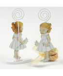 Sujeta tarjetas metal niña vestido blanco